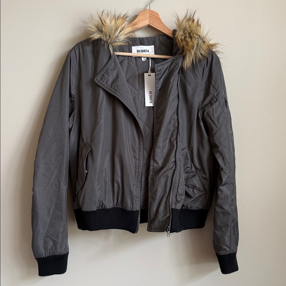 NEW BB Dakota Zip-Front Bomber Jacket, Faux Fur Trimmed Hood, Gray/Green Medium